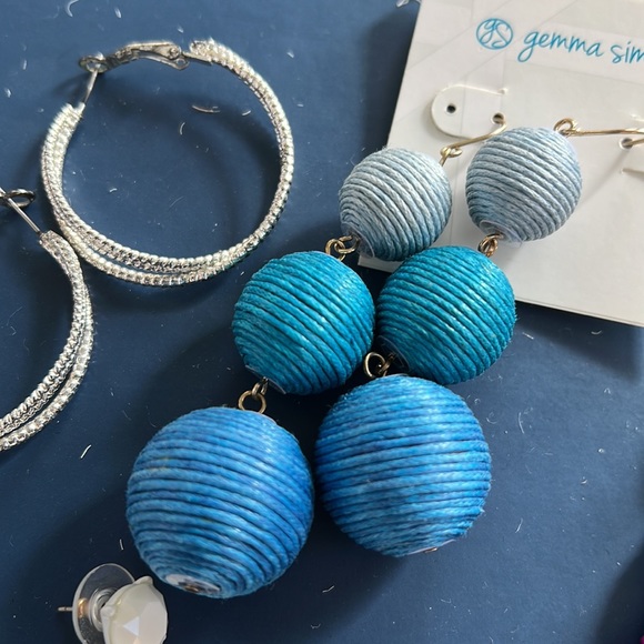 Earring collection - Picture 5 of 7